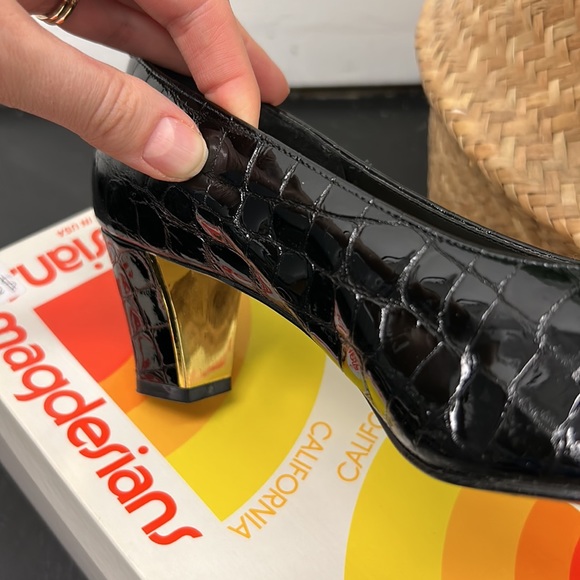 Vintage Magdesians Heels - Picture 4 of 4